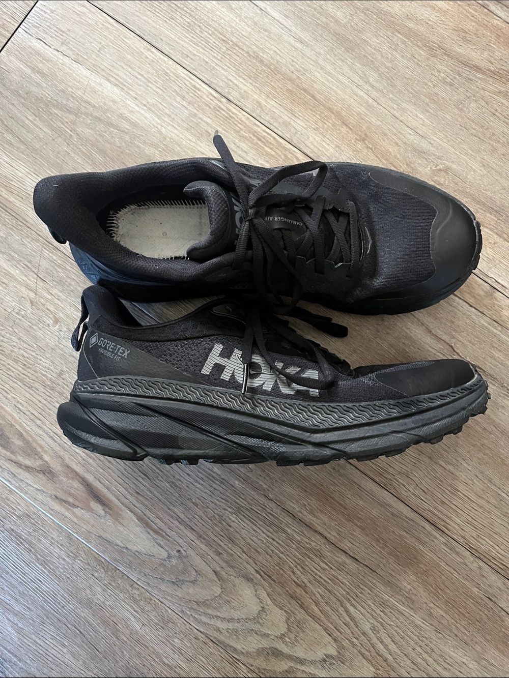 Hoka Woman Challenger ATR 7 with Gore-Tex